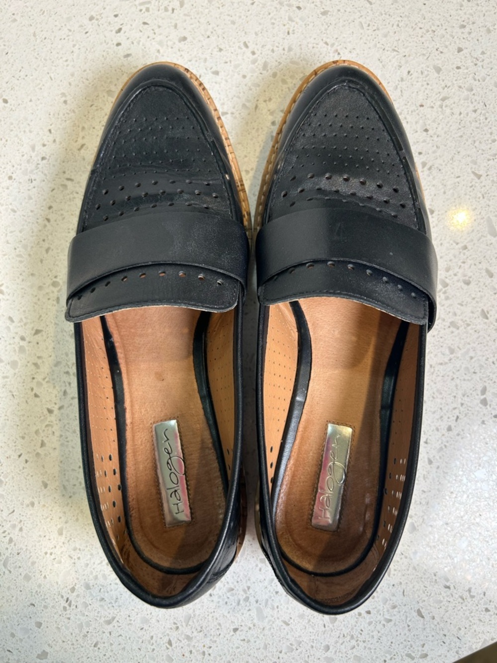 Halogen Emily Leather Perforated Classic  Loafer‎ Size 7.5 - Picture 3 of 9